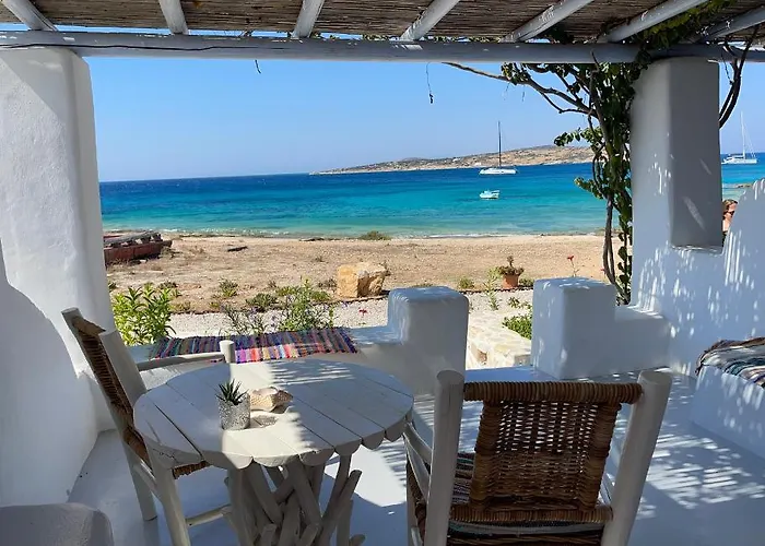 Palio Karnagio Παλιό Καρνάγιο