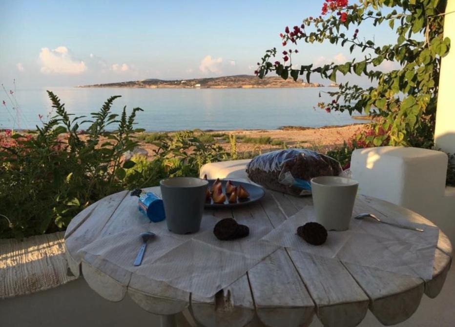 Palio Karnagio παλιό καρνάγιο Apartment