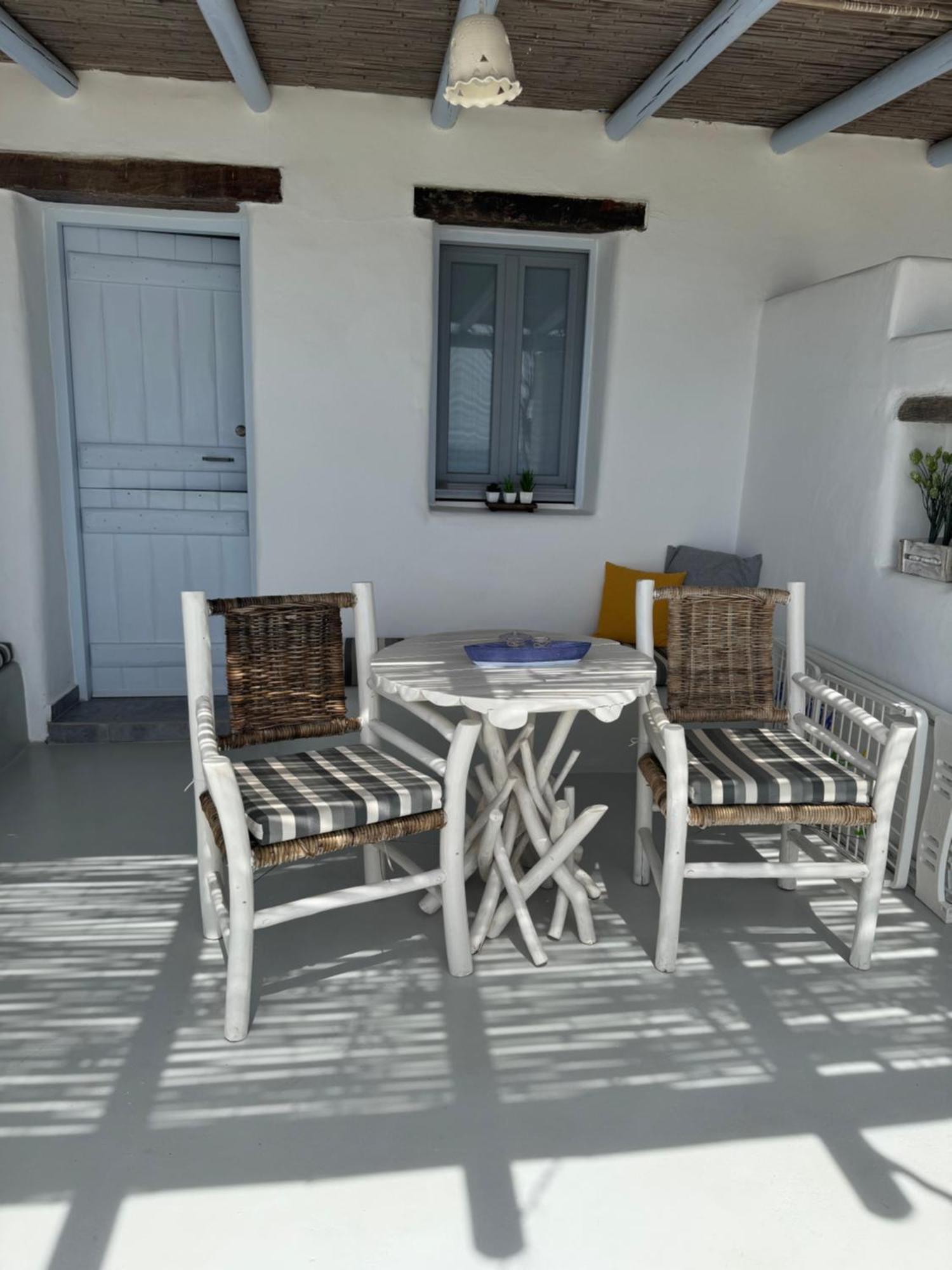 Palio Karnagio παλιό καρνάγιο Apartment